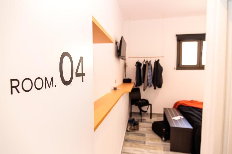 8 Rooms Tarifa - image 6