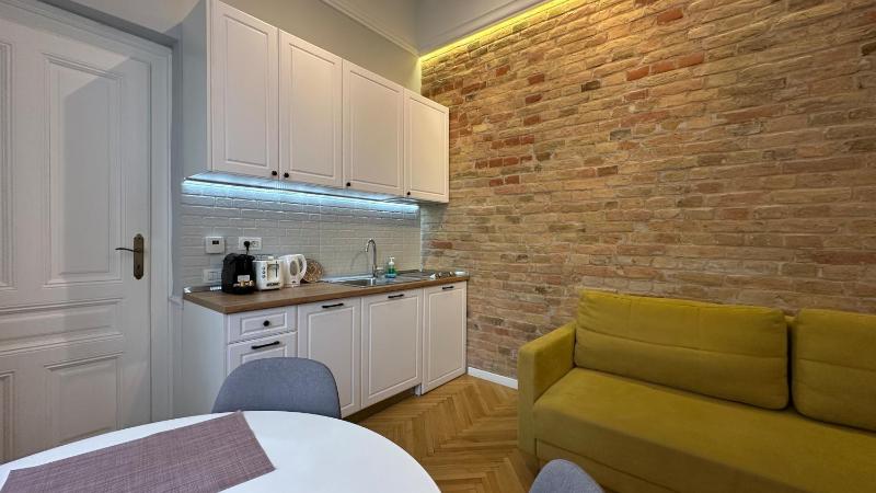 Carol Residence - ultra central - powered by NEO - image 6