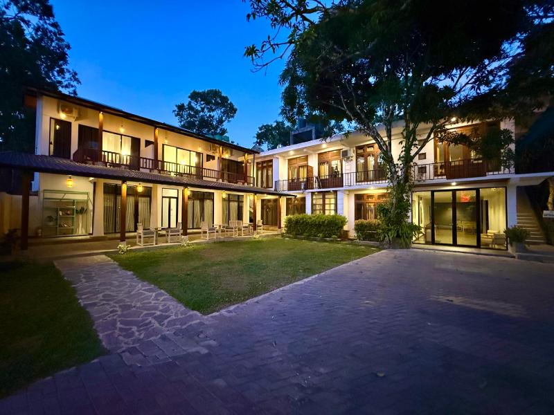 Ella Inn - image 5