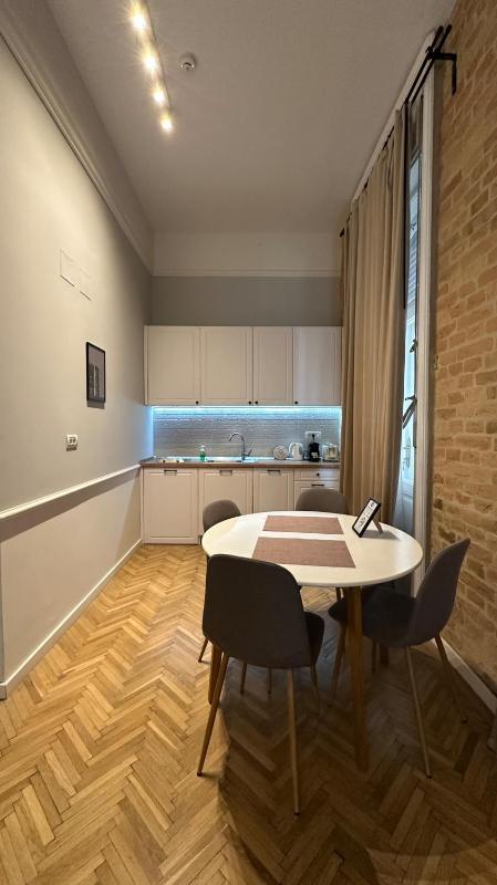 Carol Residence - ultra central - powered by NEO - image 7
