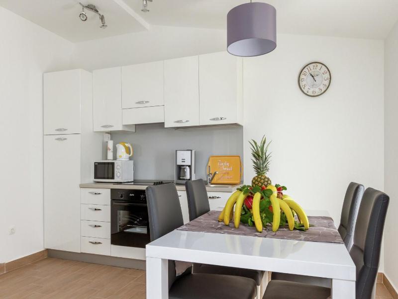 Modern Stay in Kastel Stari - image 22