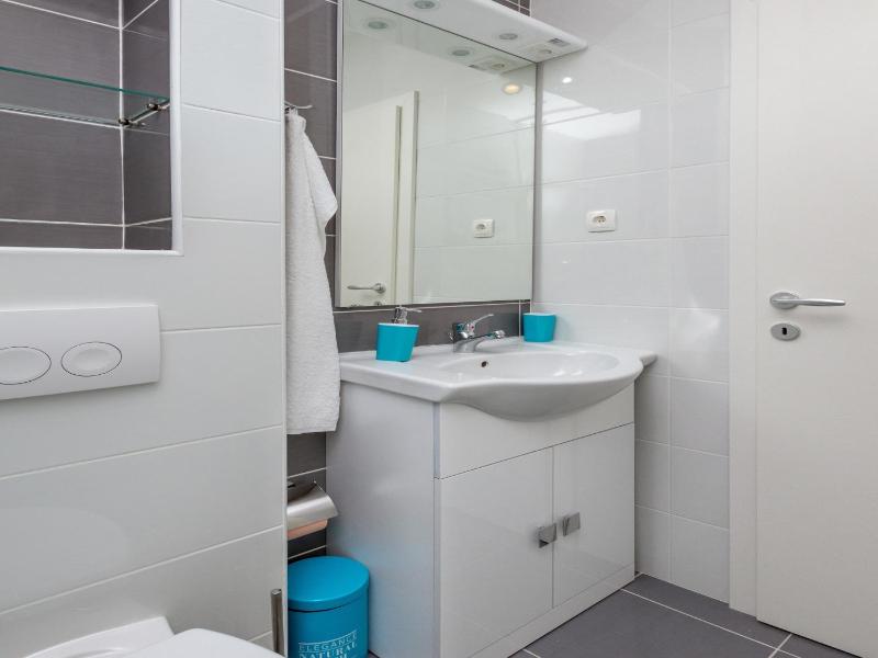 Modern Stay in Kastel Stari - image 21