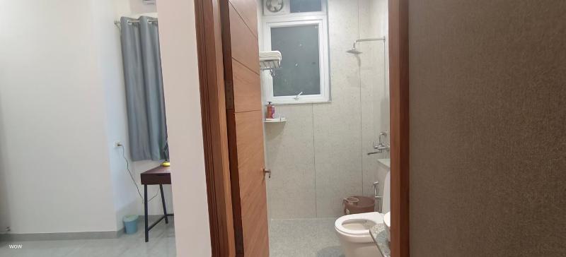 Brand new modern apartment in Vaishali Ghaziabad - image 3