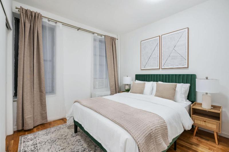 109-1 Huge 3BR Best Value Amazing NYC Apt - image 8