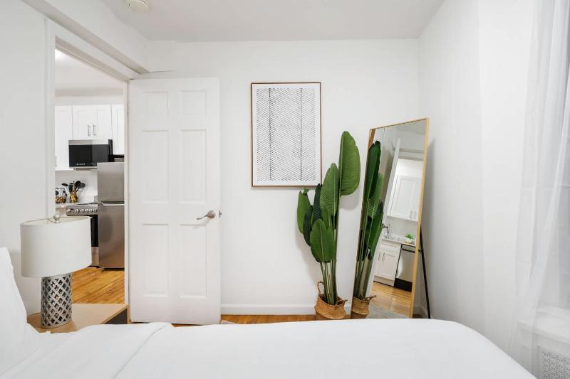 109-1 Huge 3BR Best Value Amazing NYC Apt - image 13