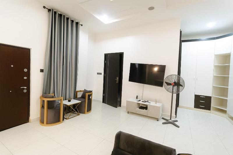 Ginik Suite And Apartments - image 14