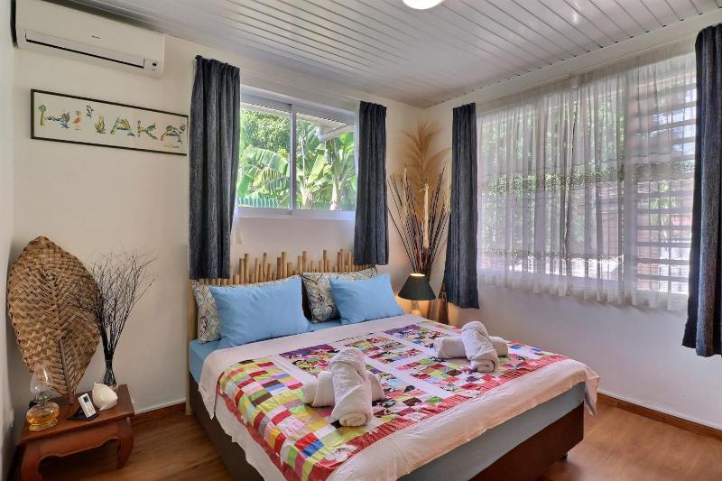 Fare Nãhina - 2 Bedrooms - City Center - Swimming Pool - image 6