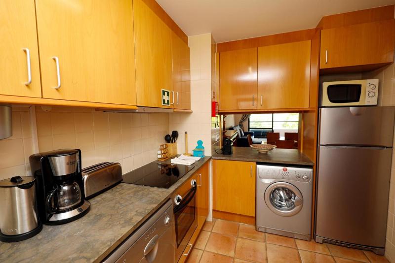 B39 - Marina Hill Apartment - image 22