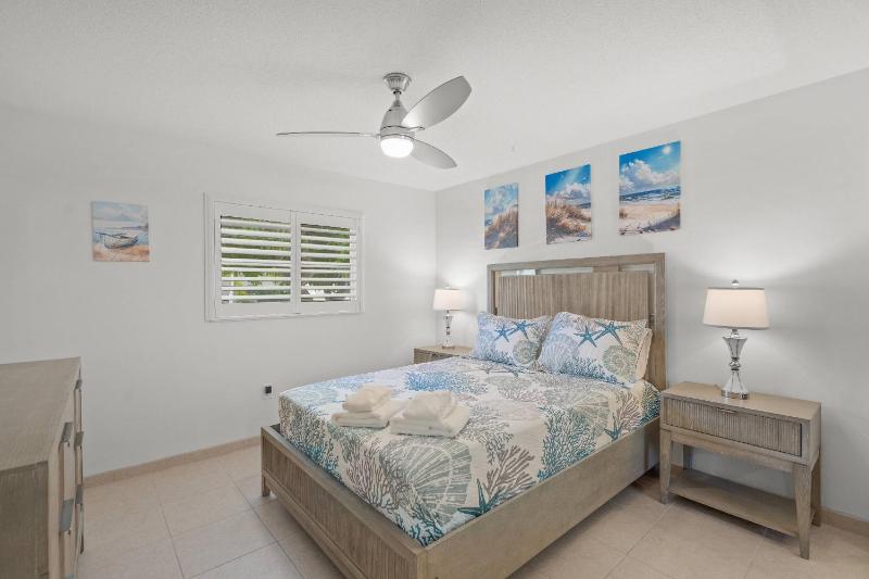 Coral Breeze - image 25