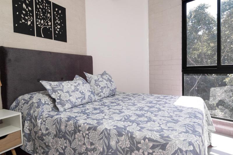 Cozy Laureles Retreat Stadium Vicinity - image 14
