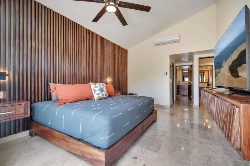 Pedregal 2 Pools Quite Ocean View Walk to town - image 13