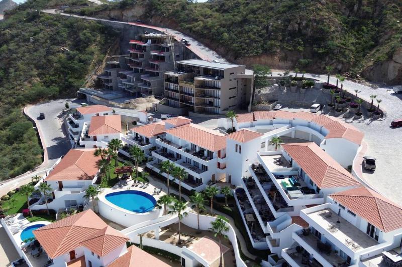 Pedregal 2 Pools Quite Ocean View Walk to town - image 16