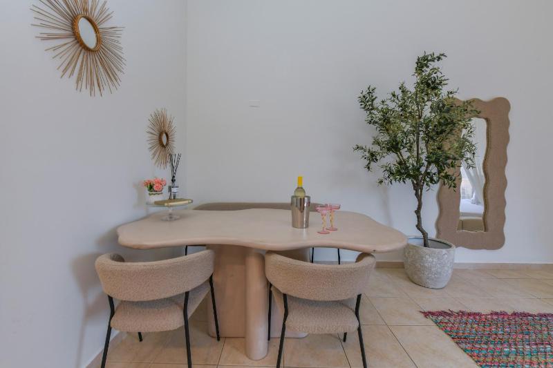 Moderne Studio Palm dichtbij de zee met zwembad - image 33