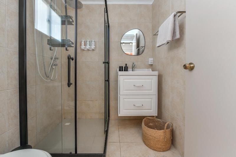 Moderne Studio Palm dichtbij de zee met zwembad - image 15