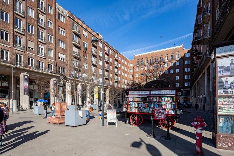 Extra Central - Stylish & Luxury Stay - image 5
