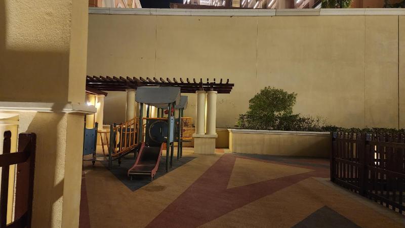 Pearl of Viva Bahriya Beachfront Studio with Panoramic Sea View Balcony Pool & Private Beach - image 7