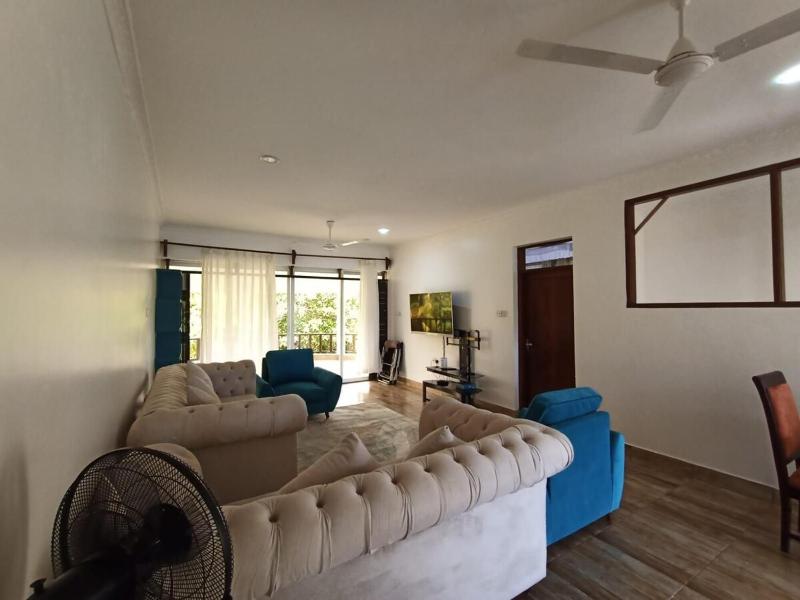 Elegant 5BR Diani Villa with Pool & Beach Access - image 14
