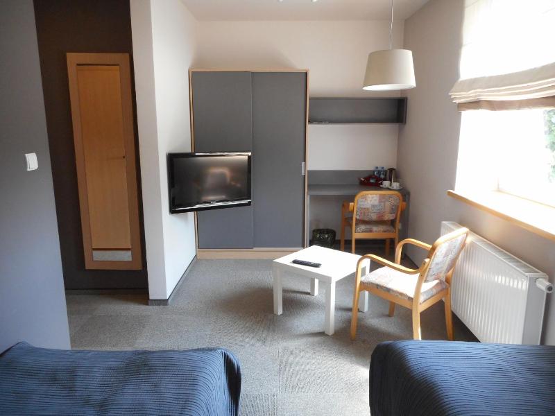 Double or Twin Room image 4