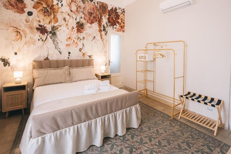 Eda Apartment Affaccio sul porto - image 21