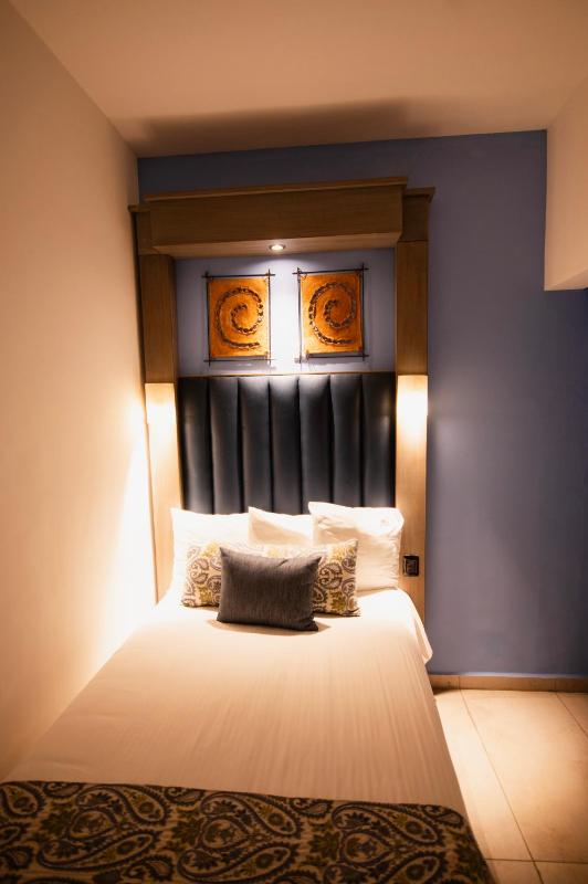 Hotel HBlue Centro - image 42
