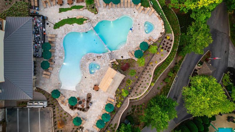 Hilton Vacation Club Mill Springs Lodge Pigeon Forge - image 9