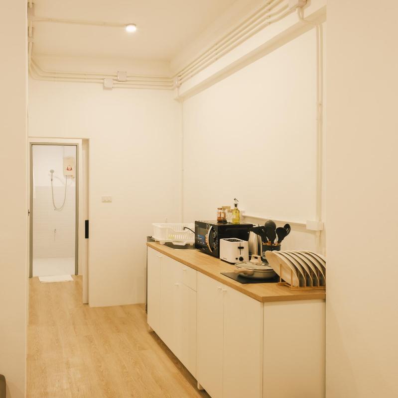 City Silom I King Bed I Sleep 3 I 2 Bedroom - image 13
