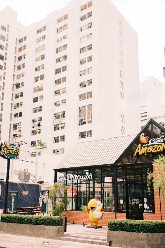 City Silom I King Bed I Sleep 3 I 2 Bedroom - image 9