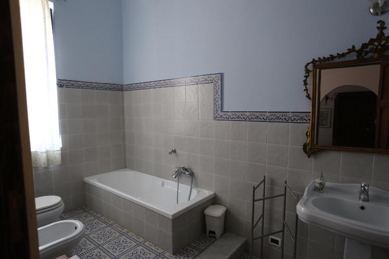 Deluxe Suite image 2
