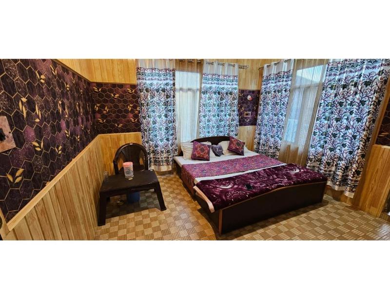 Hotel Golden inn Srinagar - image 9