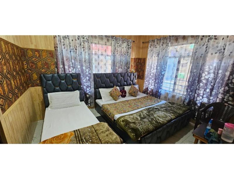 Hotel Golden inn Srinagar - image 16
