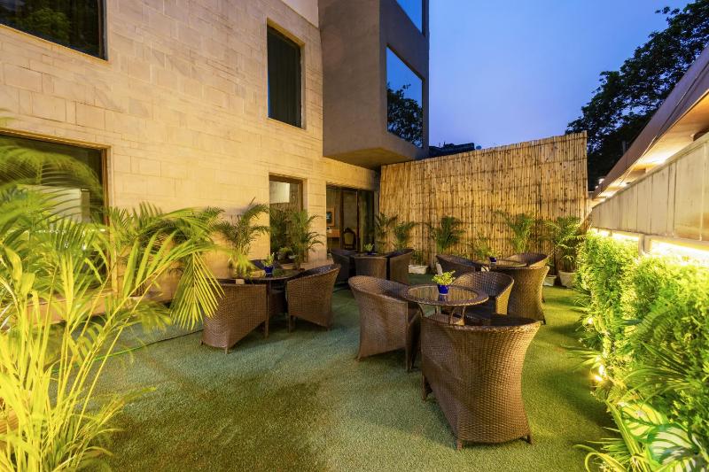 Aliste millennium City centre Fortis Gurugram - image 6
