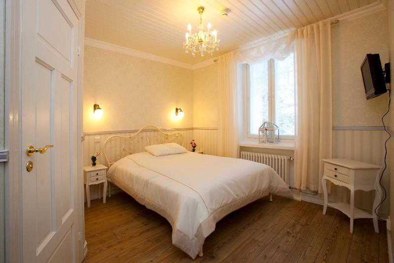 Double or Twin Room with Bathroom image 4