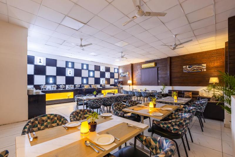 Aliste millennium City centre Fortis Gurugram - image 17