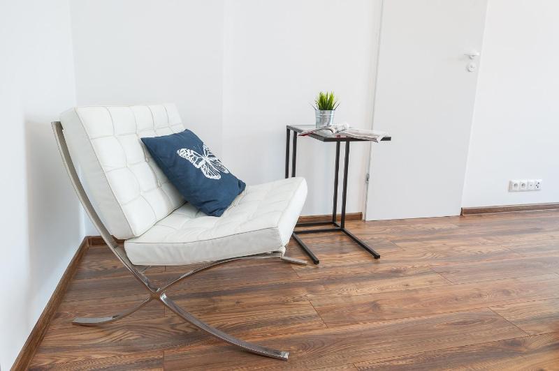 Studio Apartment image 3