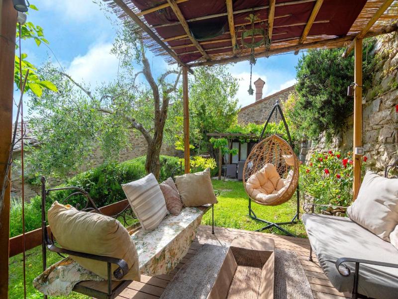 Stone house villa with Spa in Cortona - image 23