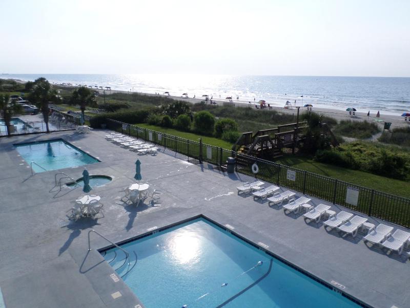 Tropical Seas Hotel - image 31