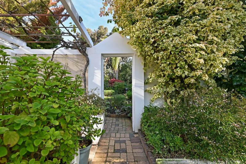 Dressage Guesthouse - image 15