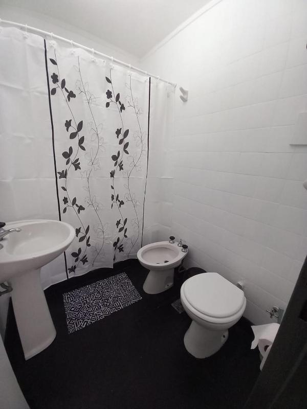 Cálido y Cómodo Departamento para Parejas en Buenos Aires - WI FI - AC - image 6