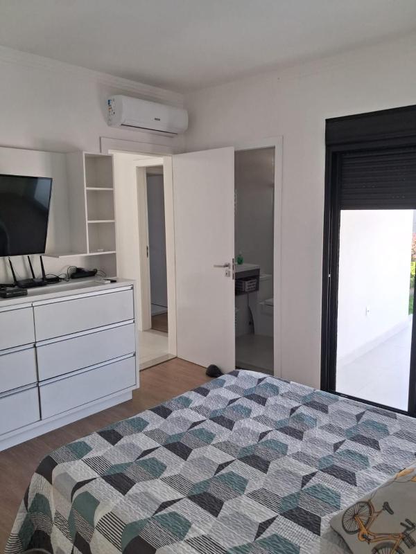 Casa de temporada bem próxima á praia - image 9