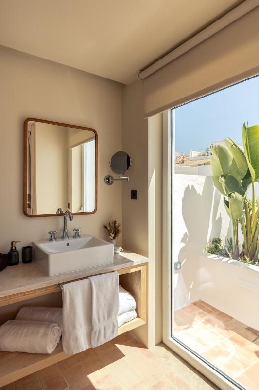Palácio de Tavira a Small Luxury Hotel of the World - image 20