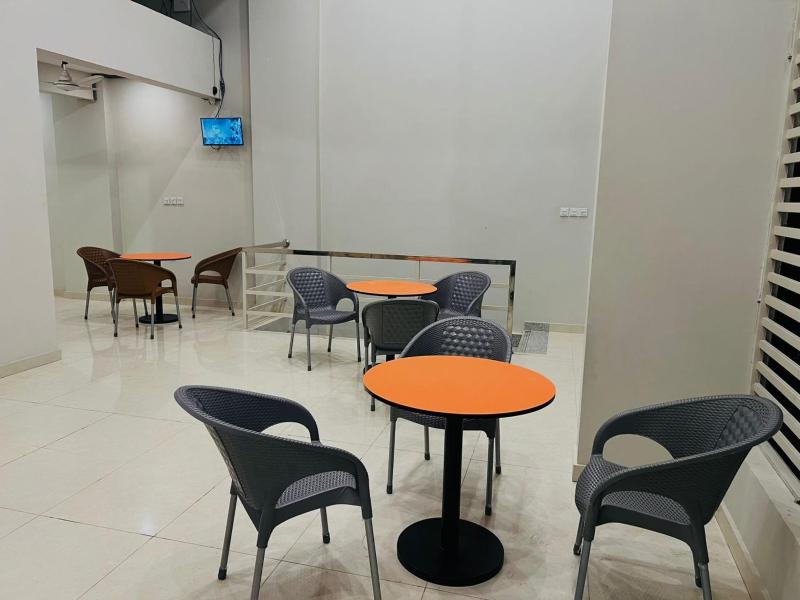 Crown prestige - image 7