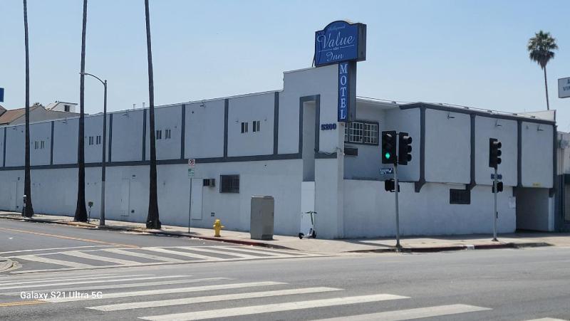 Value Inn Hollywood - image 3