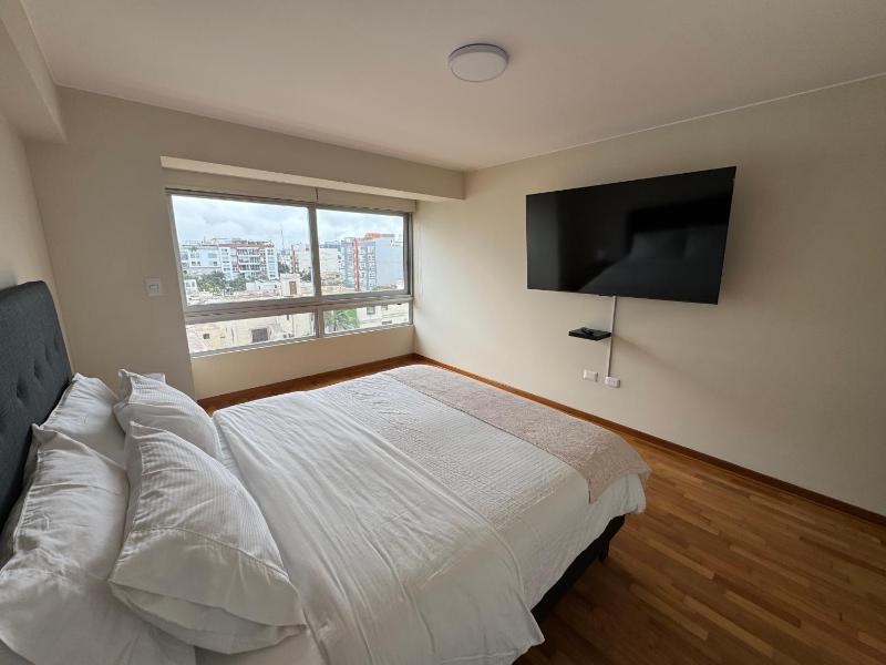 Aparts 4 Days Miraflores 1 Bedroom Executive Apartment 4255 - image 13