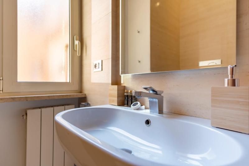 Elegantis Josephine Suite - Elegance near Spanish Steps Trevi and Pantheon - image 13