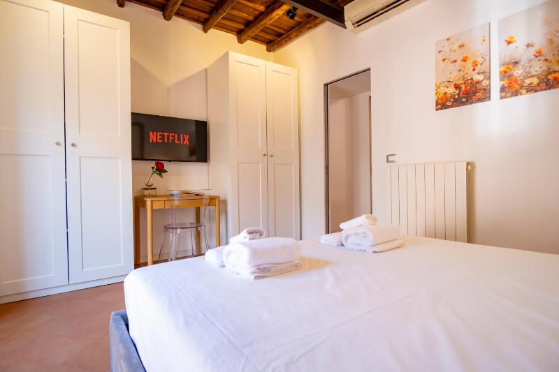 Elegantis Josephine Suite - Elegance near Spanish Steps Trevi and Pantheon - image 6
