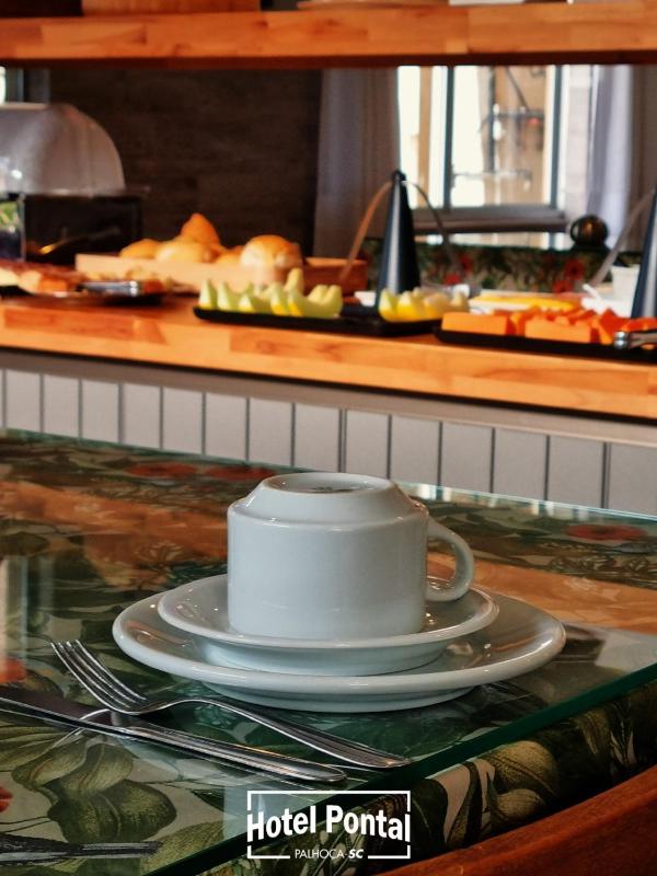 Hotel Pontal - image 14