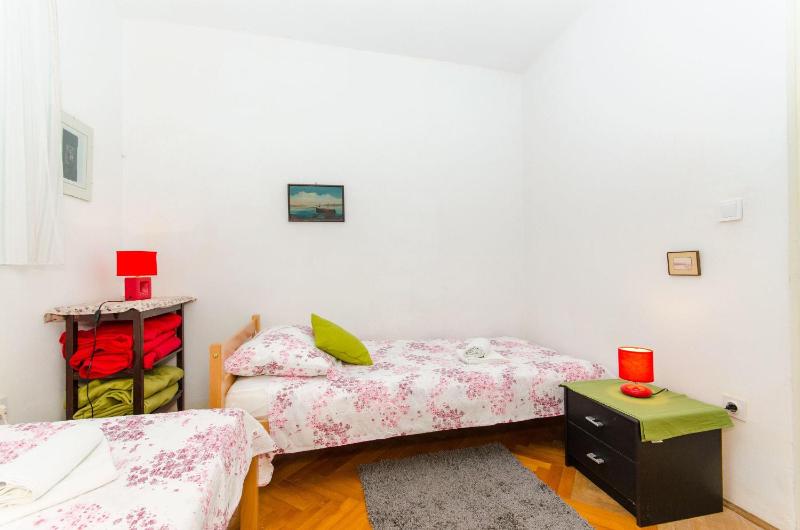 House Bojan - image 38