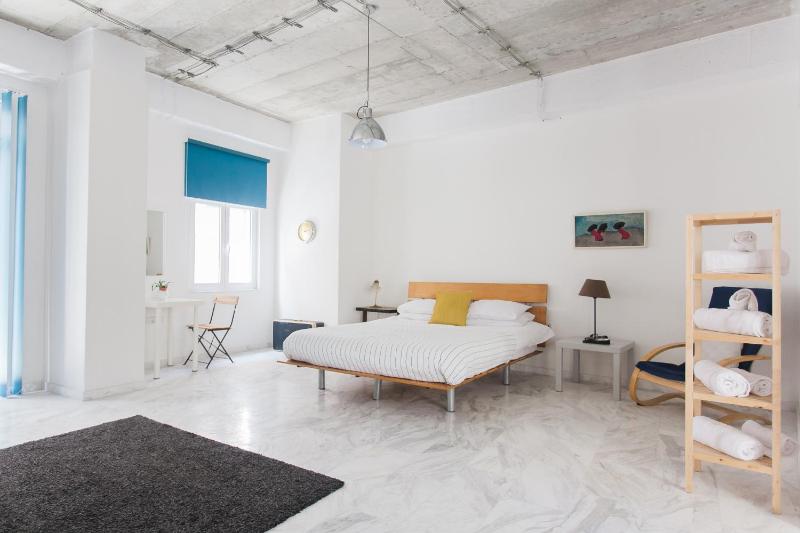 Deluxe Studio with Balcony image 3