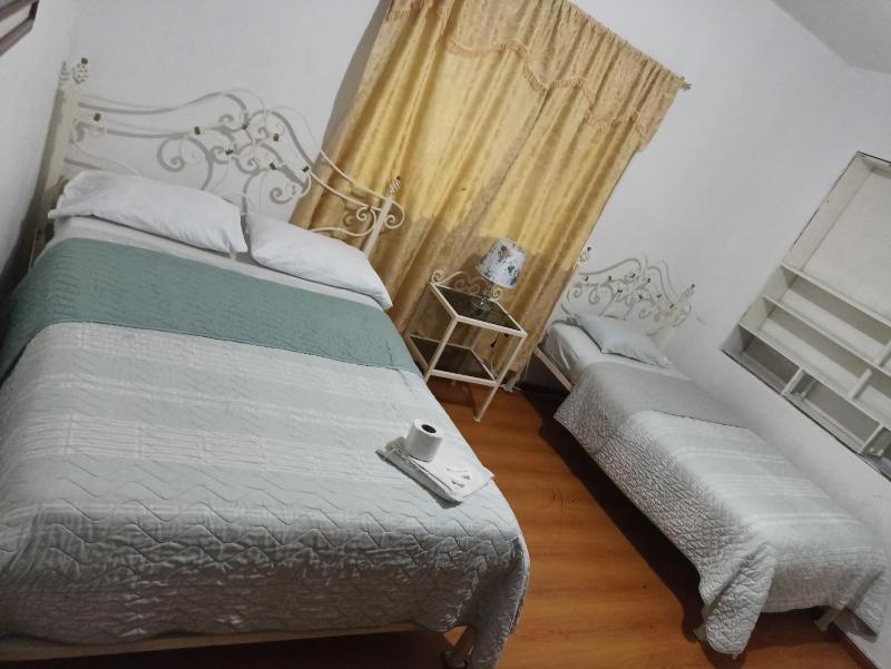 Hostal Huapry - image 9