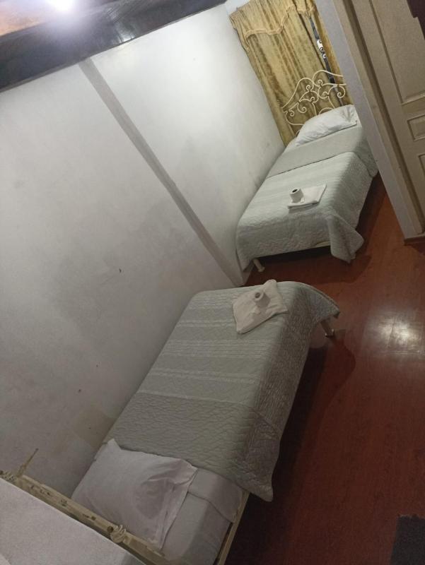 Hostal Huapry - image 7